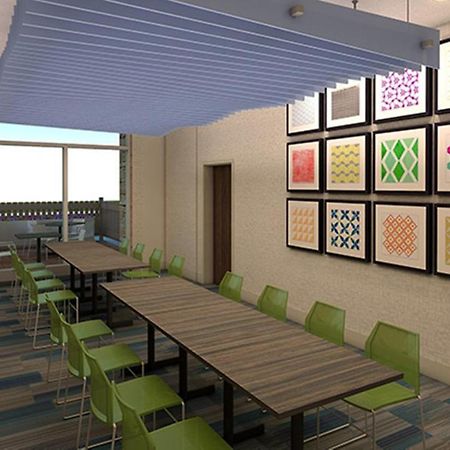 Holiday Inn Express Tallahassee-University Central By Ihg Экстерьер фото