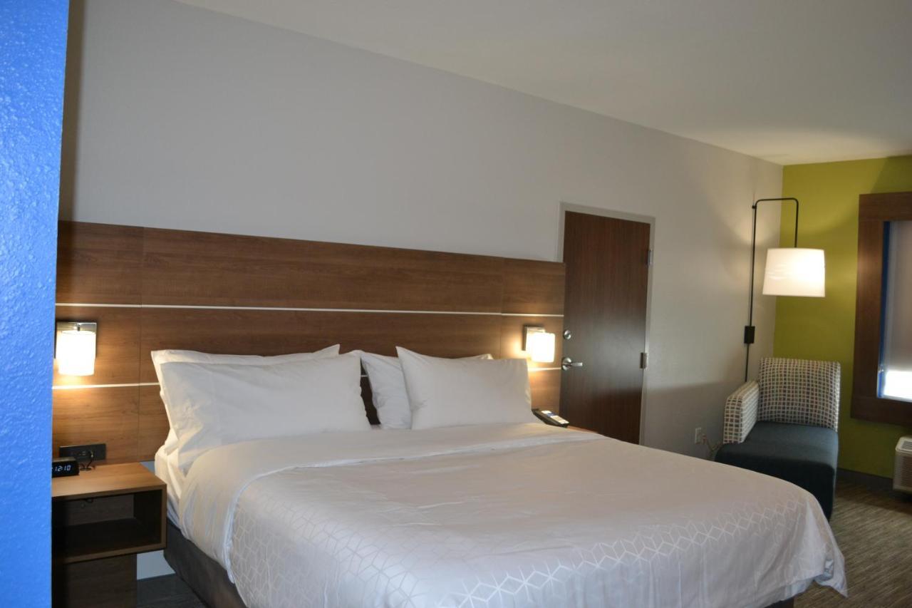 Holiday Inn Express Tallahassee-University Central By Ihg Экстерьер фото
