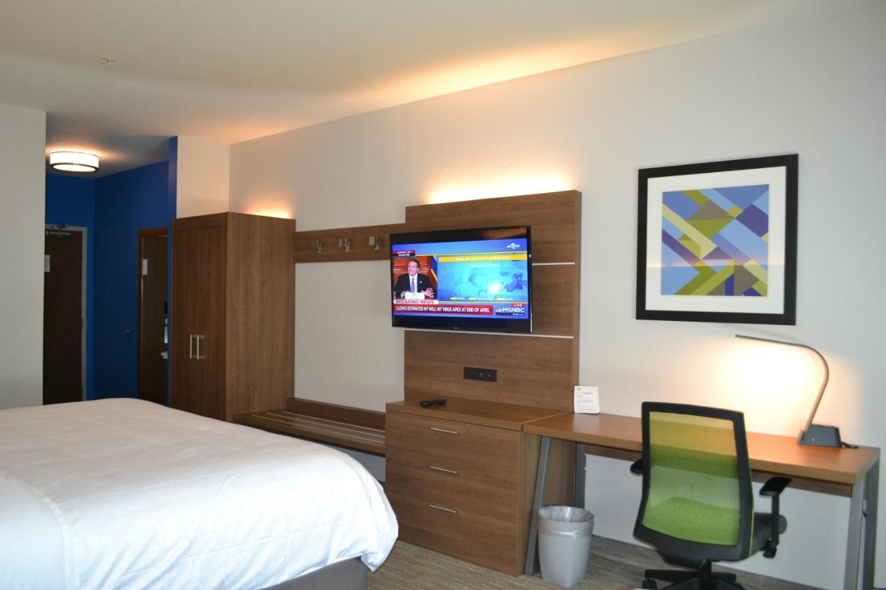 Holiday Inn Express Tallahassee-University Central By Ihg Экстерьер фото