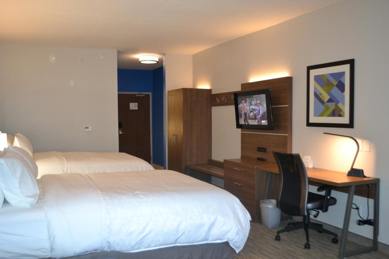 Holiday Inn Express Tallahassee-University Central By Ihg Экстерьер фото